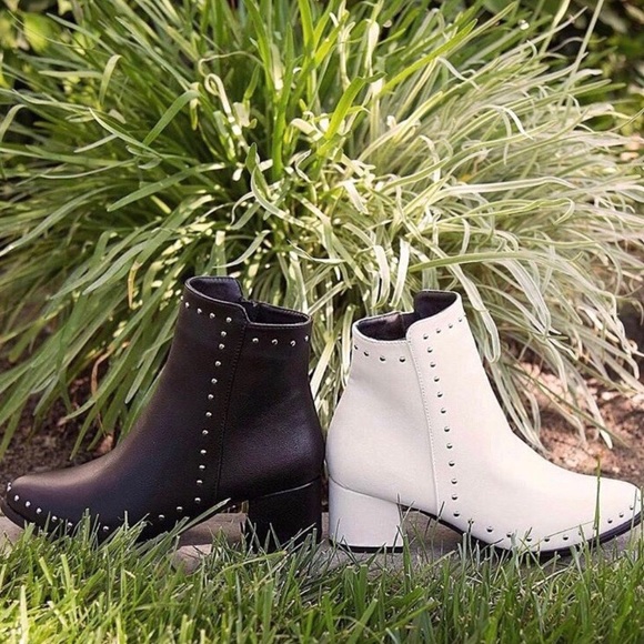 ✨Sz: 6 LEFT✨Penelope | Black Ankle Booties - Picture 3 of 8